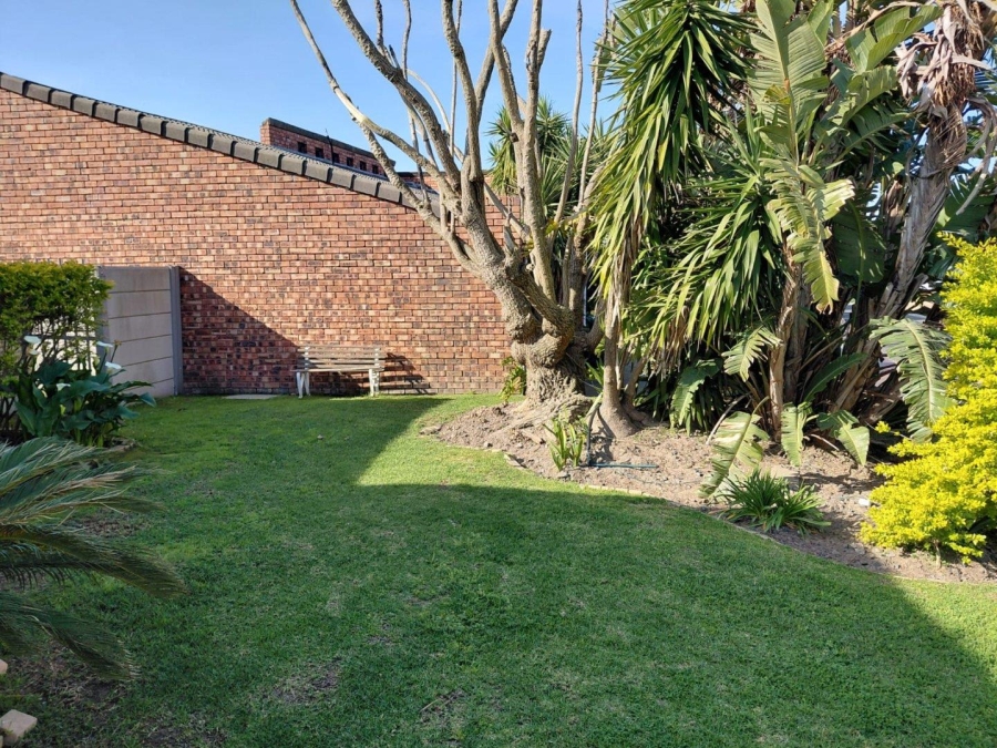 To Let 4 Bedroom Property for Rent in Durbanville Western Cape